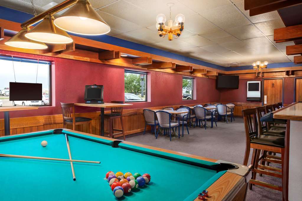 Travelodge Hanna Canada Grey Restaurant foto