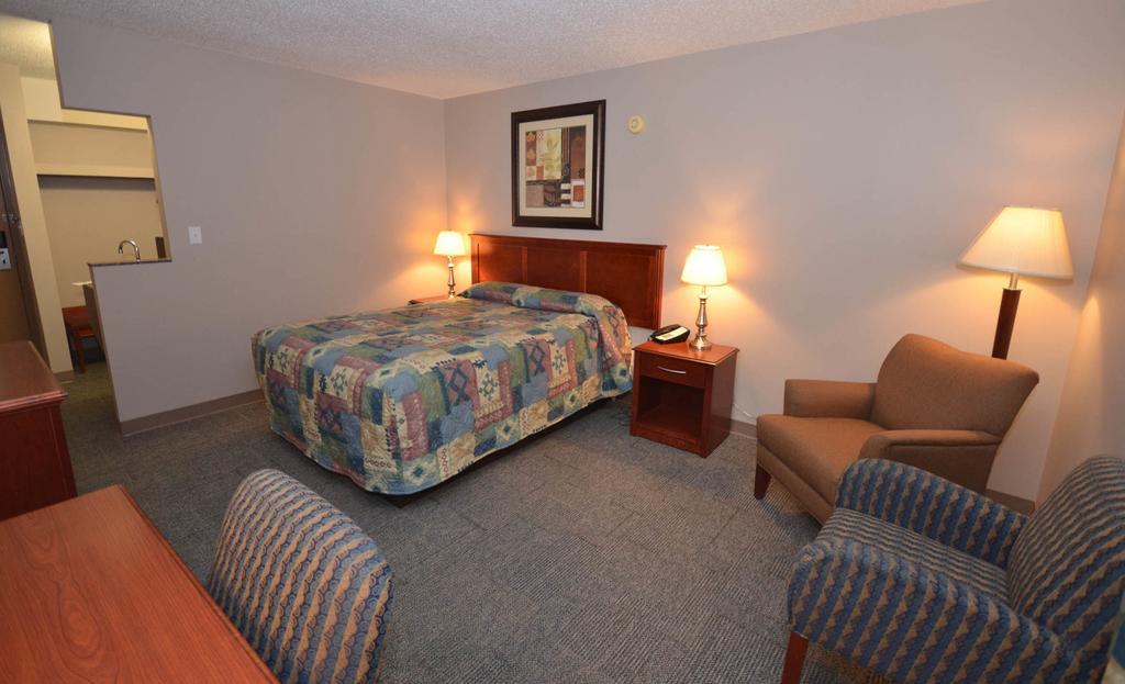 Travelodge Hanna Canada Grey Buitenkant foto